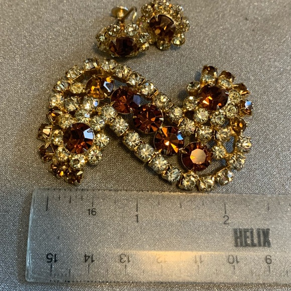 Vintage Mid-Century Brooch and Earring Set - Picture 4 of 4